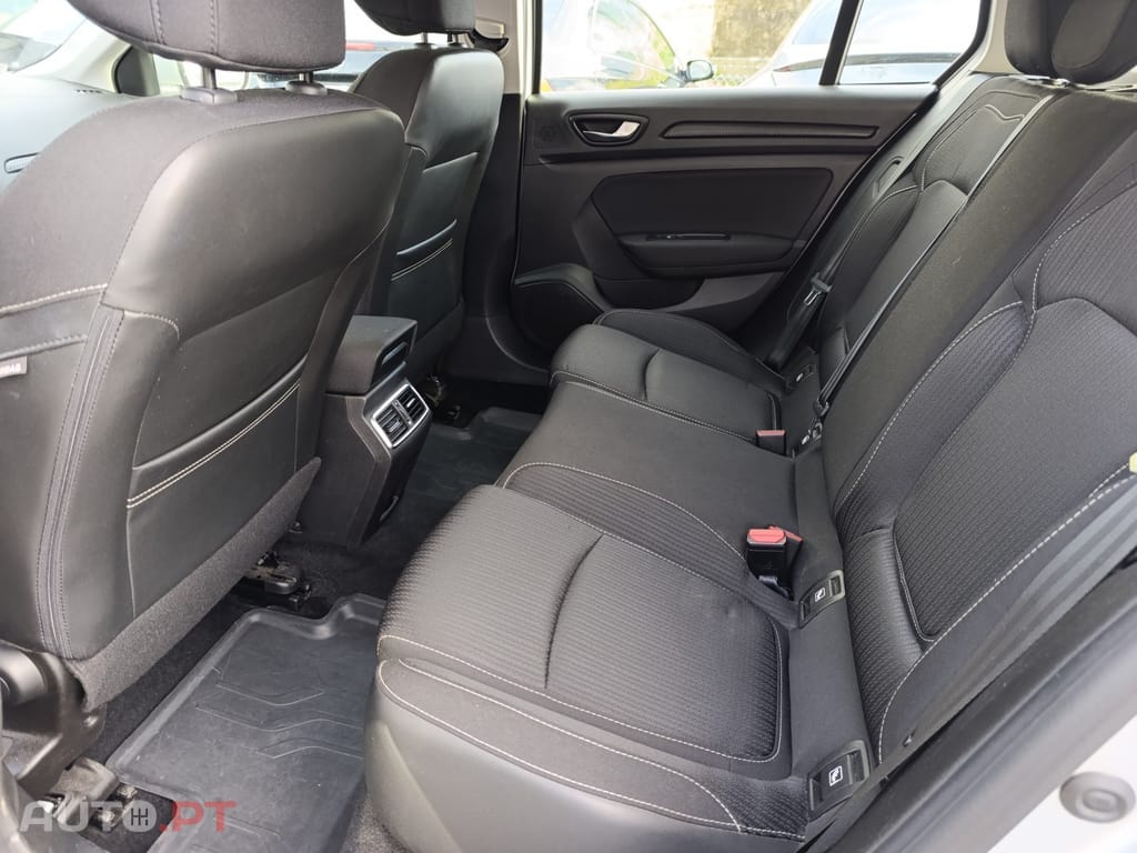 Renault Mégane Sport Tourer 1.5 Blue dCi Limited C/PM+Pneu