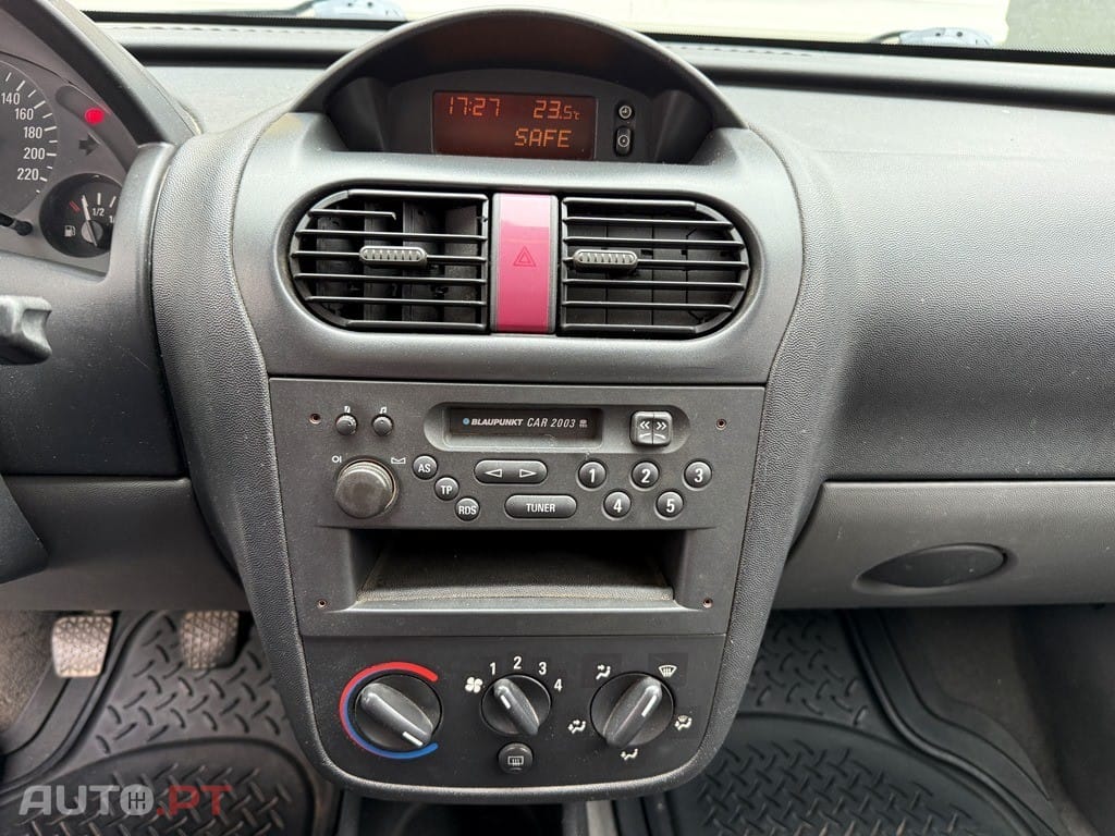 Opel Corsa 1.2 16V Confort