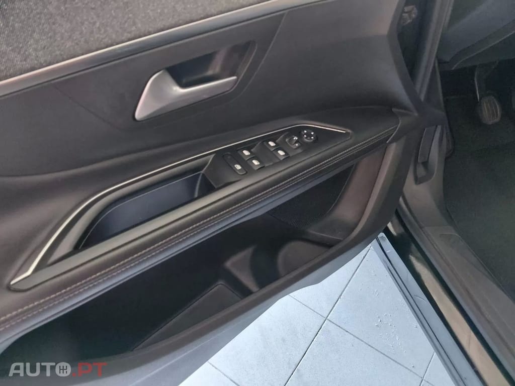 Peugeot 5008 PureTech 130 Stop & Start Active Pack
