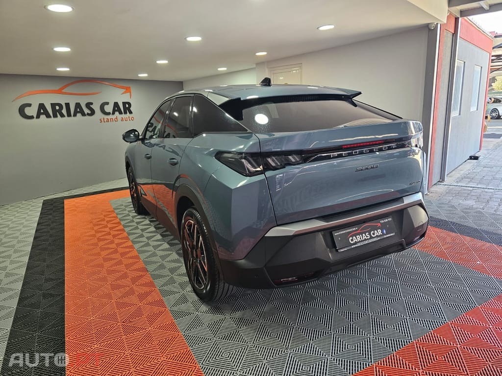 Peugeot 3008 1.2 Hybrid Allure e-DCS6