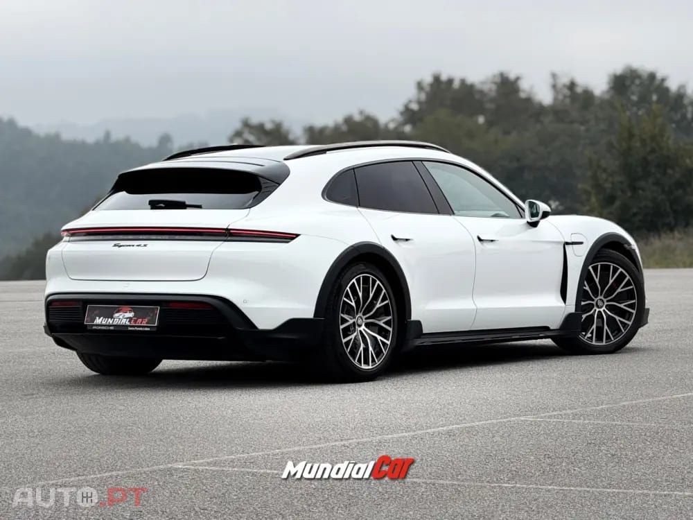 Porsche Taycan 4S