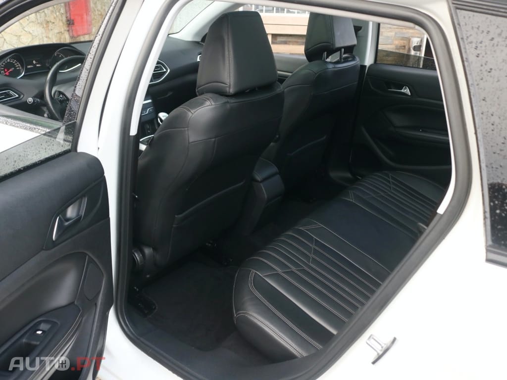 Peugeot 308 1.6 BlueHDi Allure EAT6