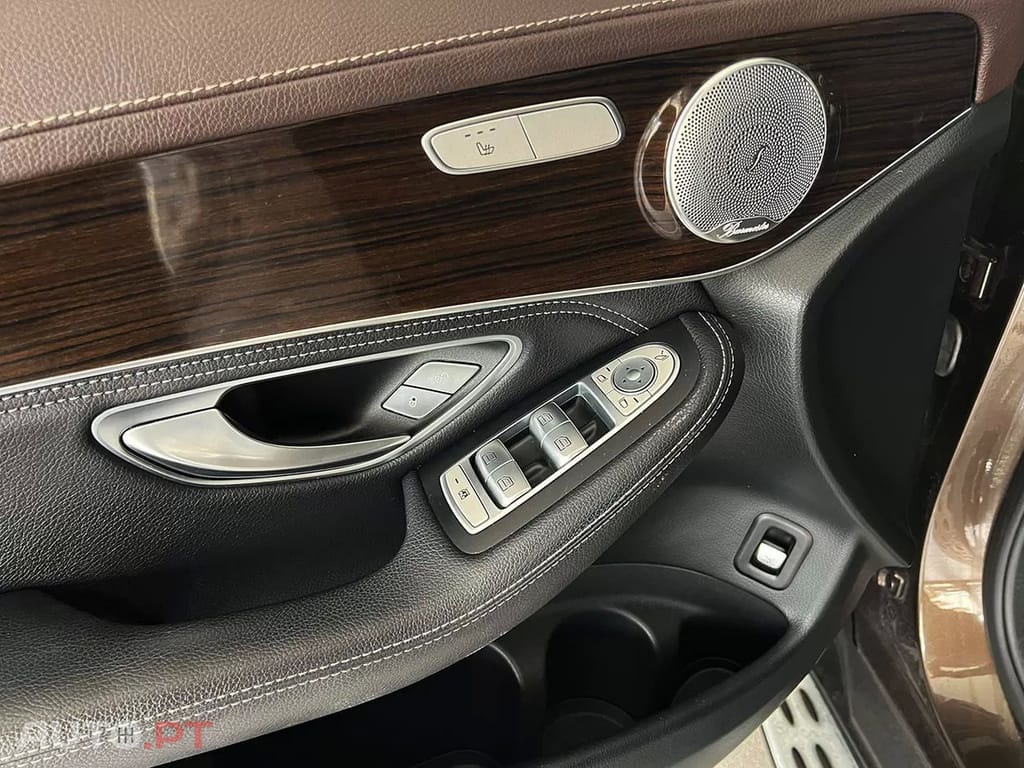 Mercedes-Benz GLC 220 D 4 MATIC
