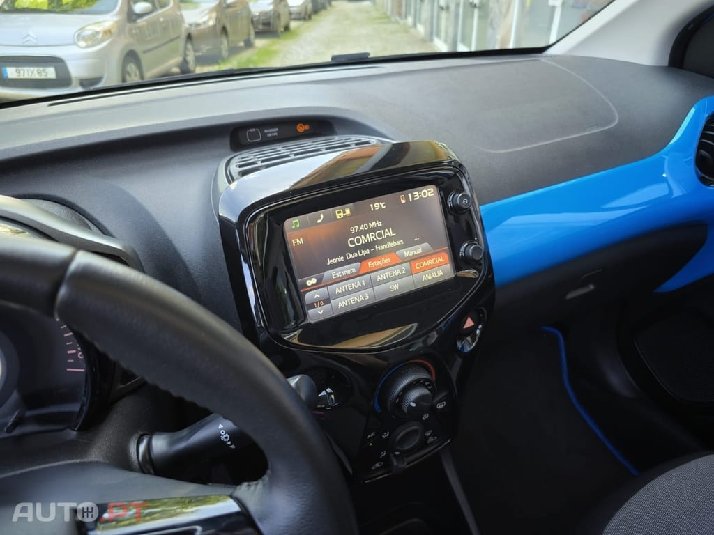 Toyota Aygo 1.0 X-Play Plus