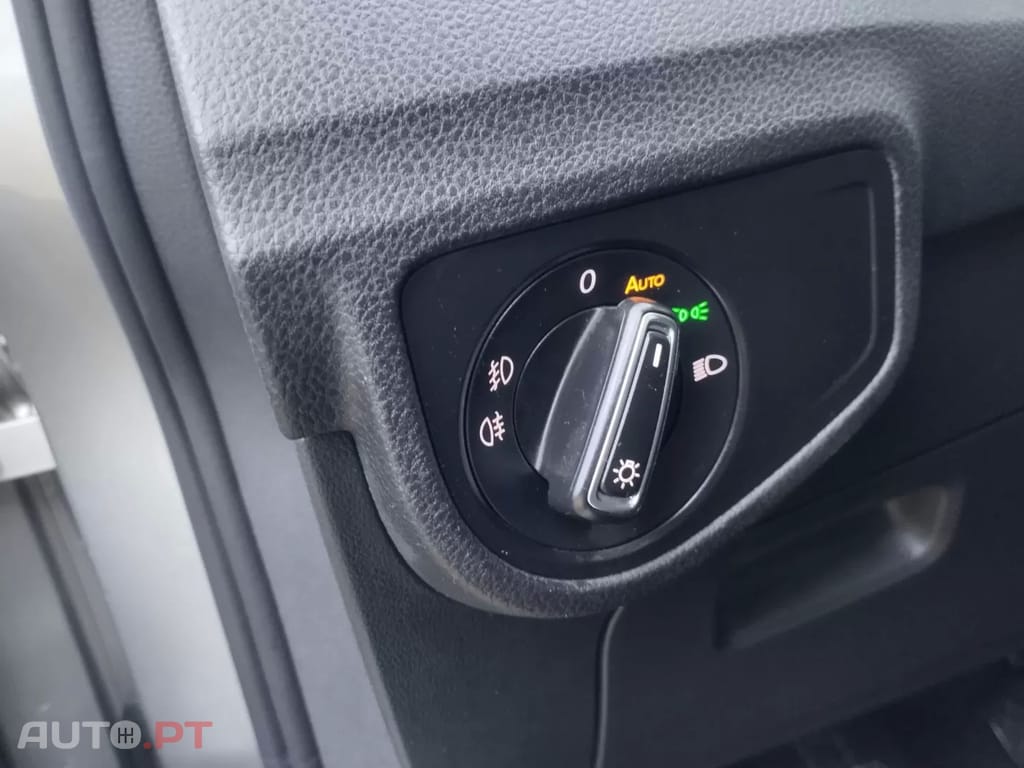 Volkswagen Golf 1.6 TDI Confortline