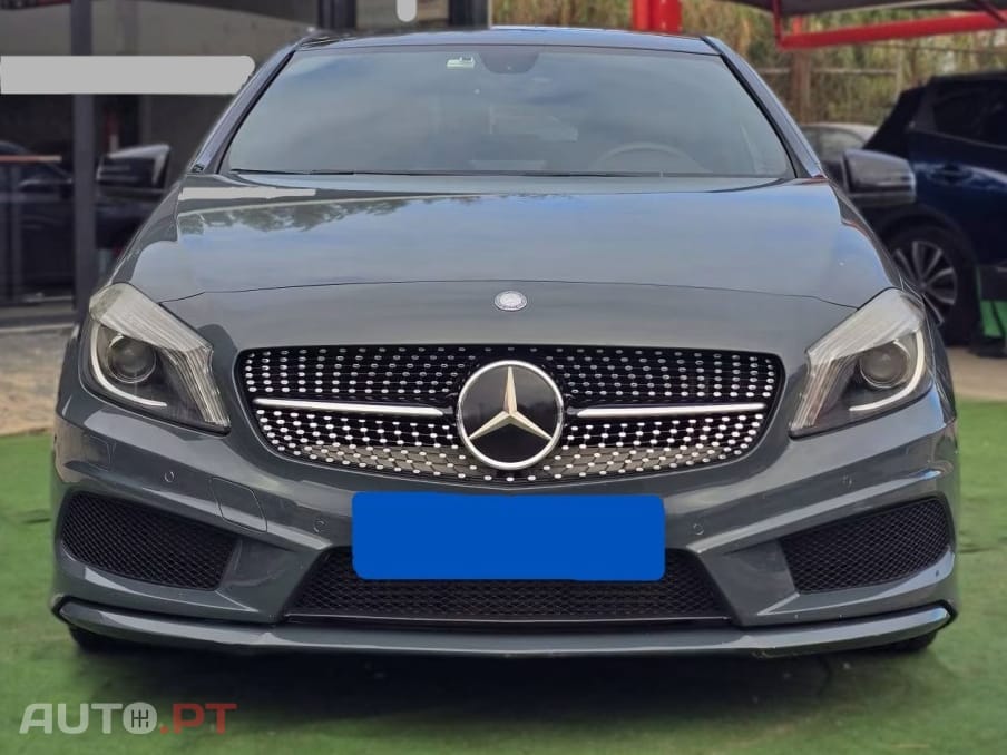 Mercedes-Benz A 200 d AMG LINE