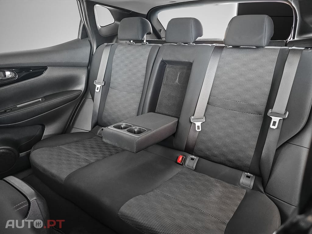 Nissan Qashqai 1.5 dCi N-Connecta