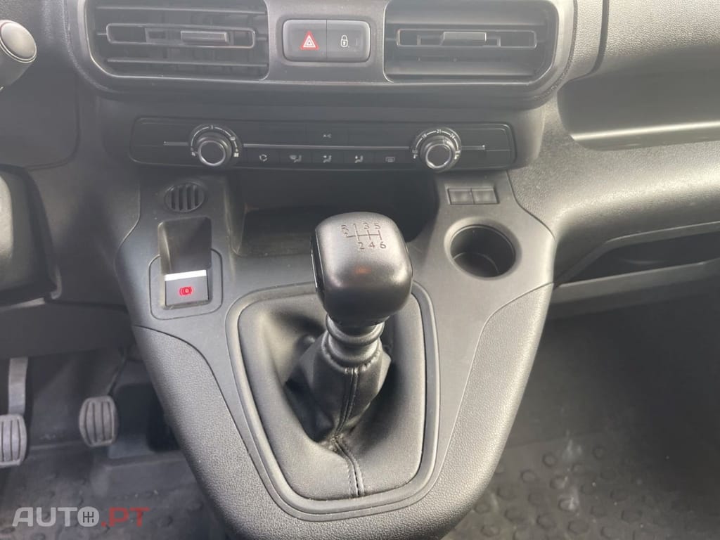 Peugeot Partner Premium I.V.A DEDUTÍVEL