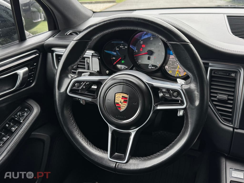 Porsche Macan S
