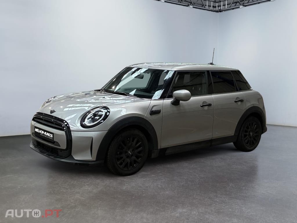 MINI Cooper Essential