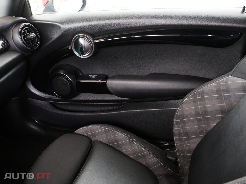 MINI Cooper Cooper S
