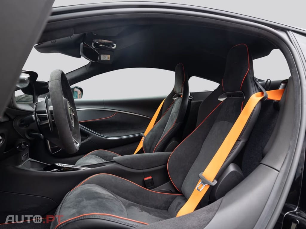 McLaren Artura I.V.A DEDUTIVEL Performance 