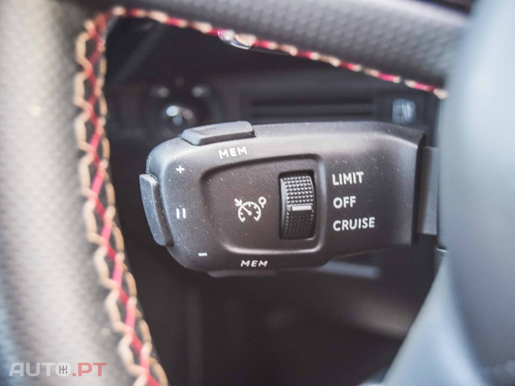 DS DS7 Crossback E-TENSE PERFORMANCE LINE +