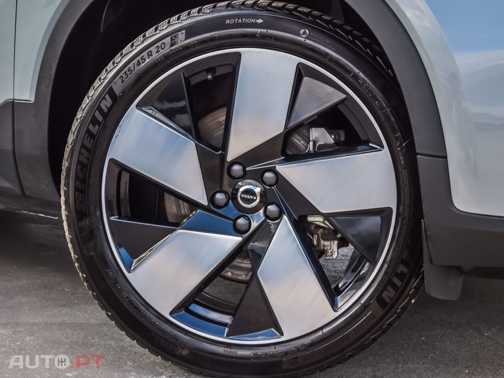 Volvo C40 Recharge Extended Range Plus