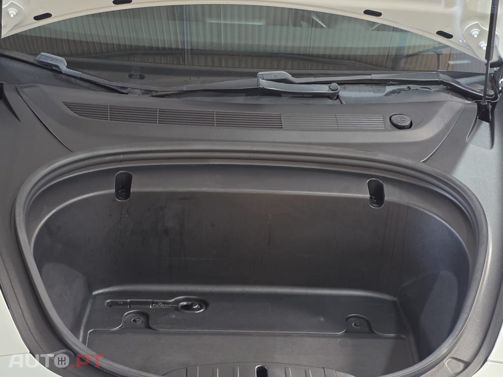 Tesla Model 3 Long Range AWD Dual Motor