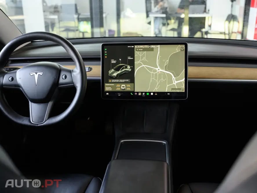 Tesla Model 3 Standard Range Plus RWD