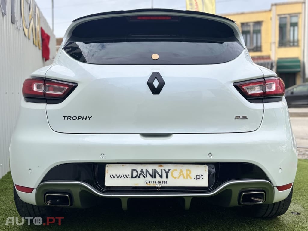 Renault Clio 1.6 T RS Trophy EDC