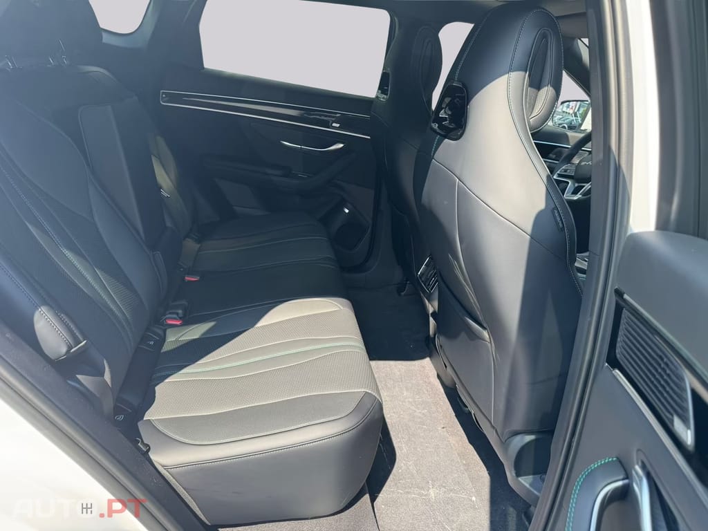 BYD Seal U DM-i PHEV I.V.A DEDUTIVEL