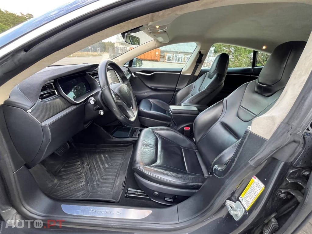 Tesla Model S 90