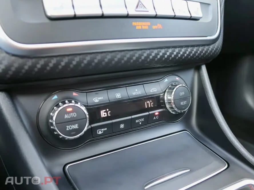 Mercedes-Benz A 180 AMG Line