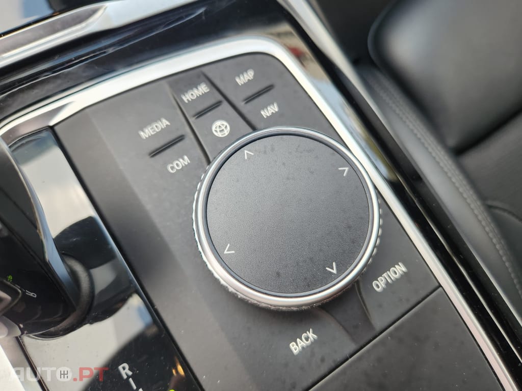 BMW 330 e Line Sport Auto