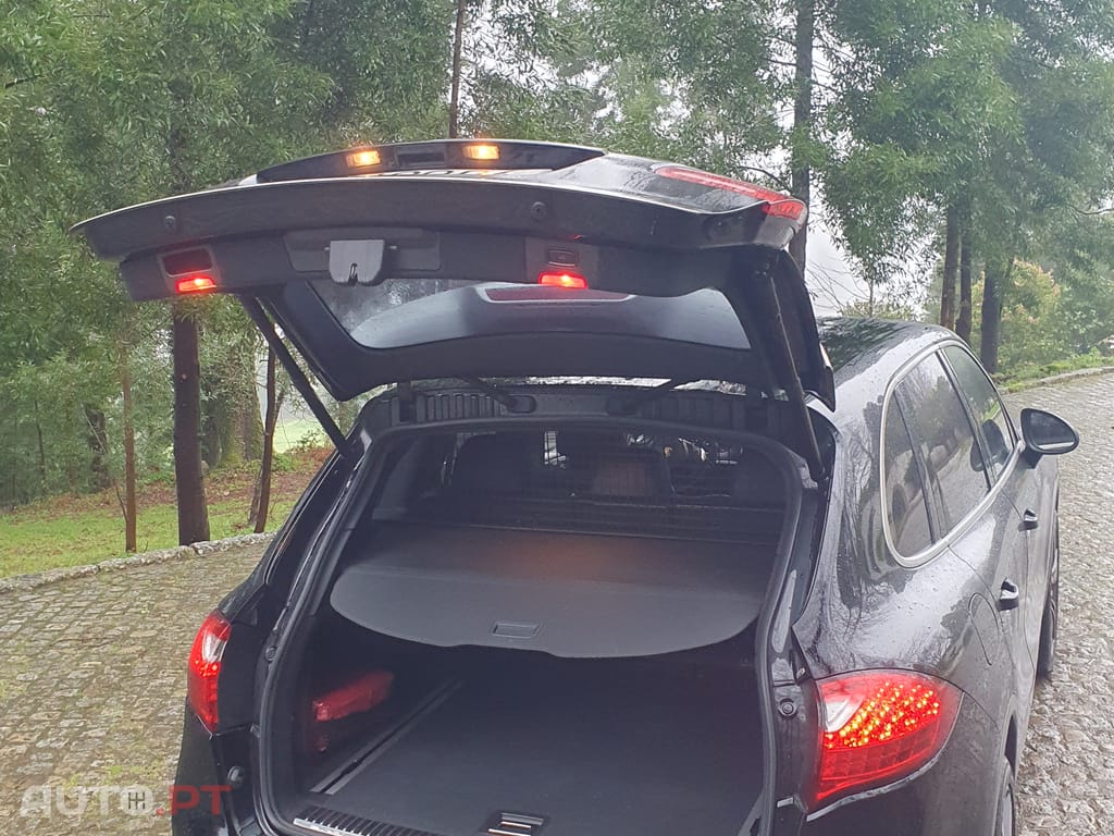 Porsche Cayenne II platinum edition 3.0 gasóleo