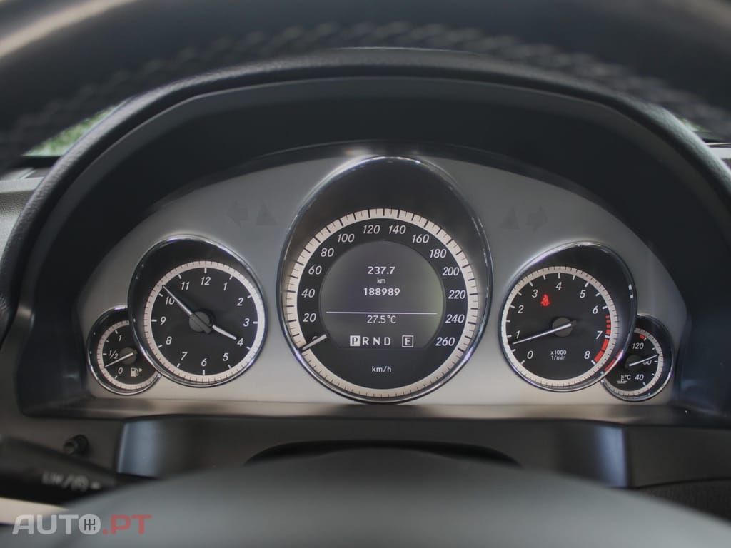 Mercedes-Benz E 250 CGi Avantgarde BlueEfficiency Auto