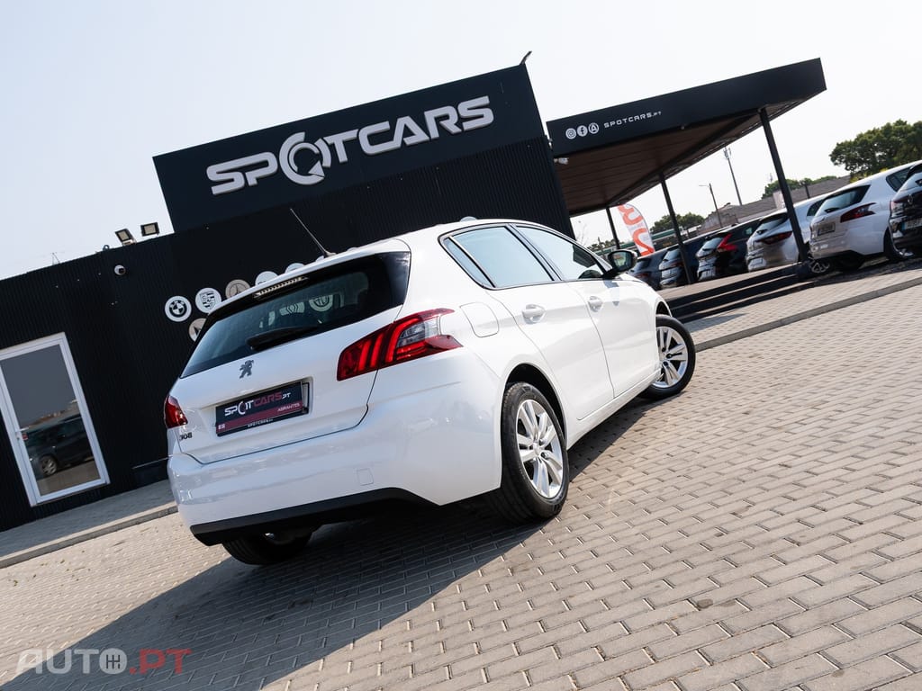 Peugeot 308 1.5 BlueHDi Business Line