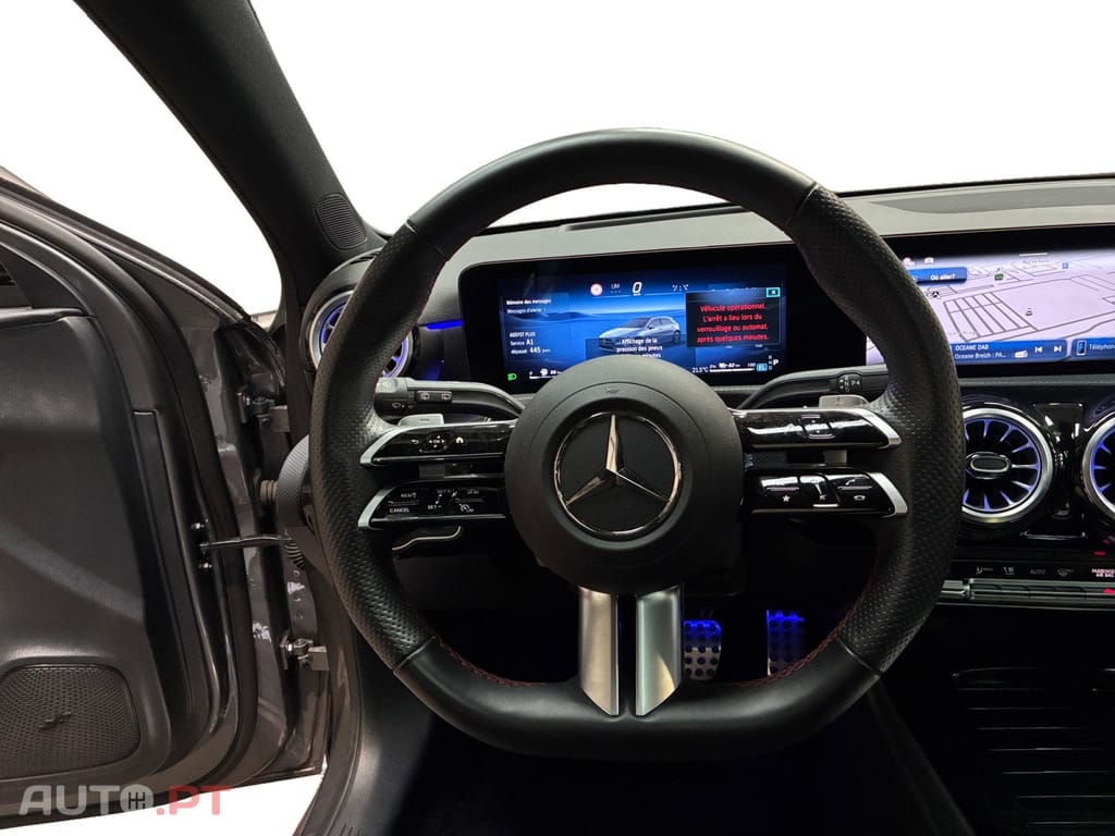 Mercedes-Benz A 250 e AMG Line