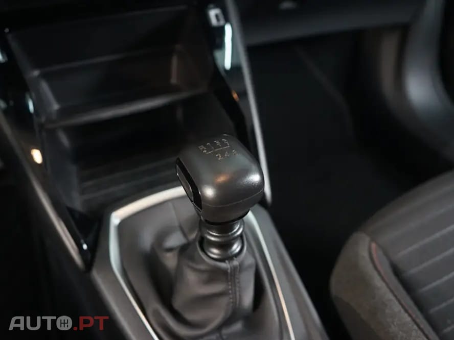 Peugeot 2008 1.2 PureTech Allure