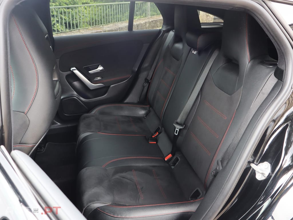 Mercedes-Benz CLA 250 e AMG Line