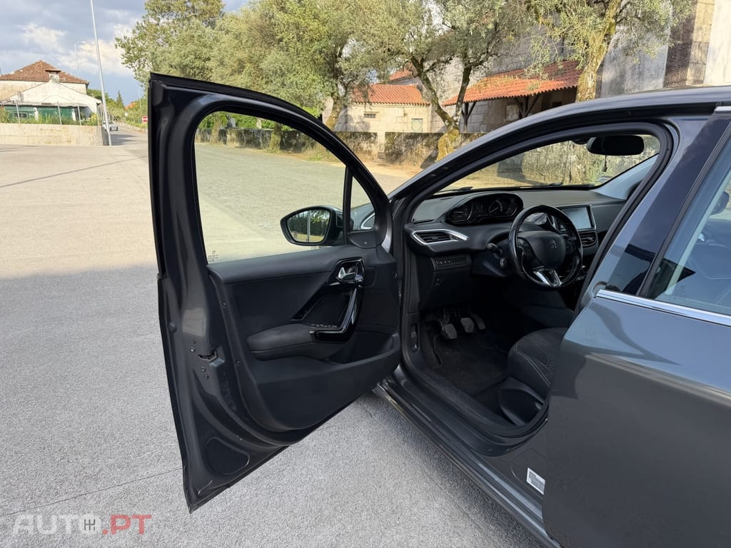 Peugeot 208 1.6 BlueHDi Active