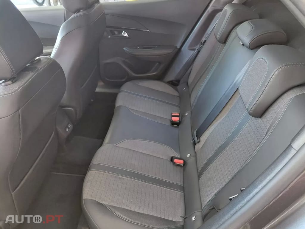 Peugeot 2008 PureTech 100 Stop&Start Active Pack