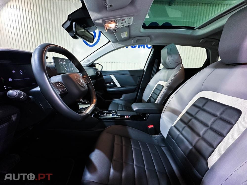 Citroen C4 PureTech 130 Stop&Start EAT8 SHINE