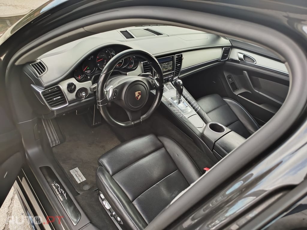 Porsche Panamera Diesel Platinum Edition