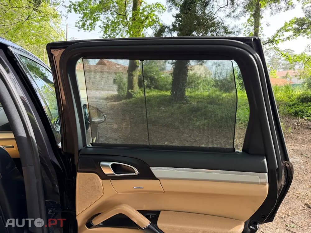 Porsche Cayenne S E-Hybrid Platinum Edition