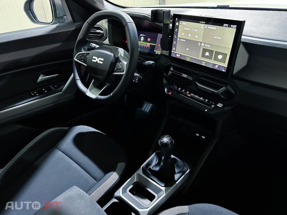Dacia Bigster mild hybrid 140 Expression — fotografia 32