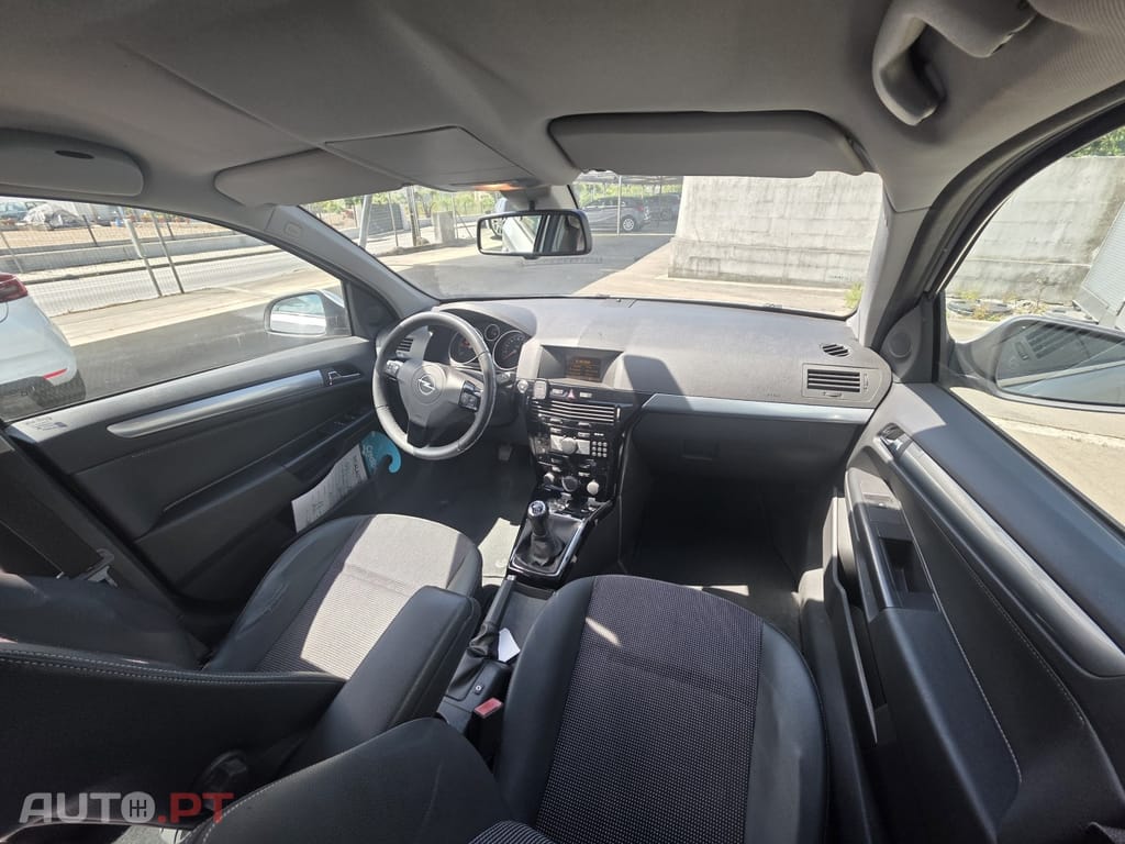 Opel Astra 1.7 CDTi Selection Business
