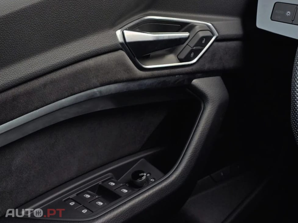 Audi E-Tron 55 quattro S line