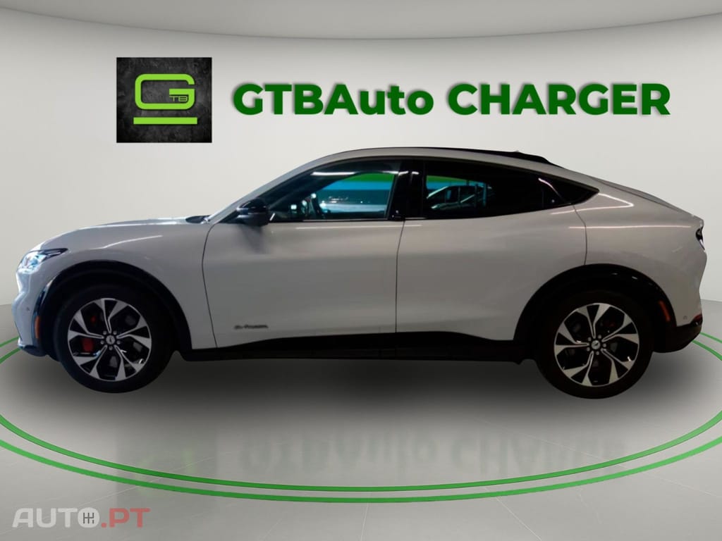 Ford Mustang Mach-E 76 kWh 