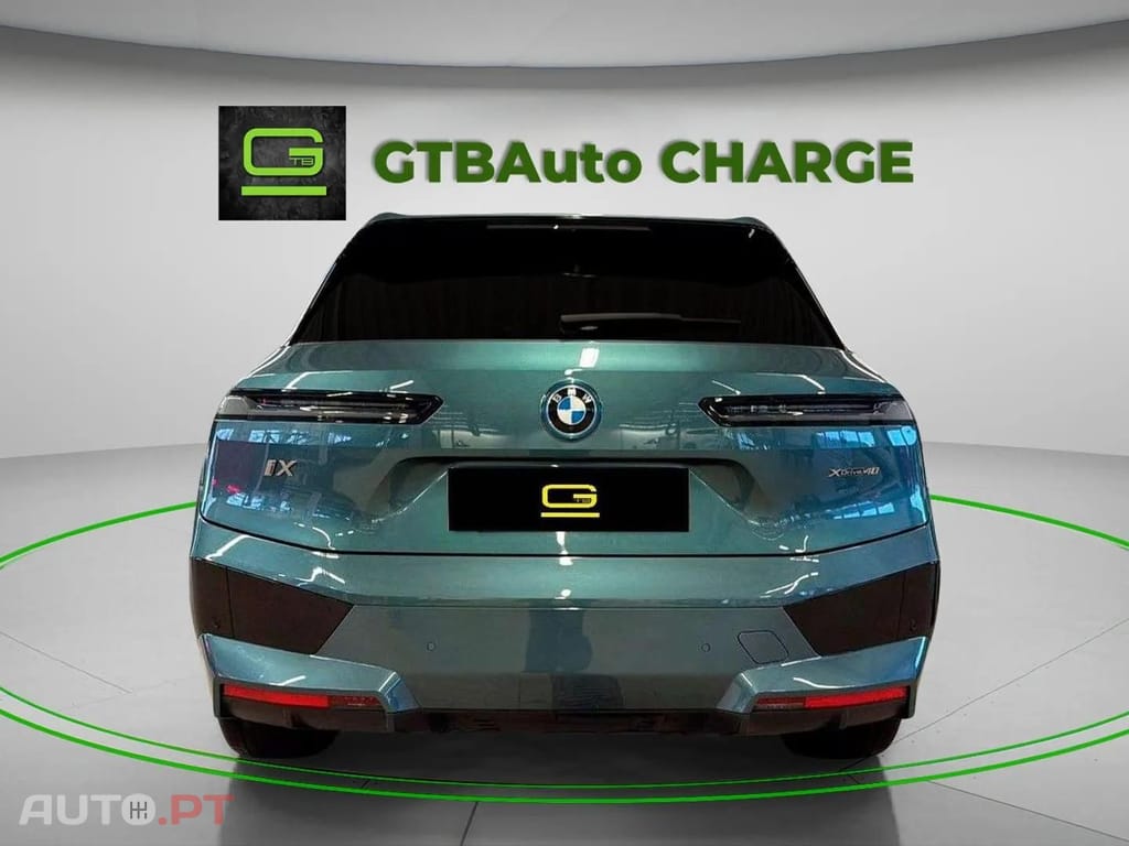 BMW iX XDrive40