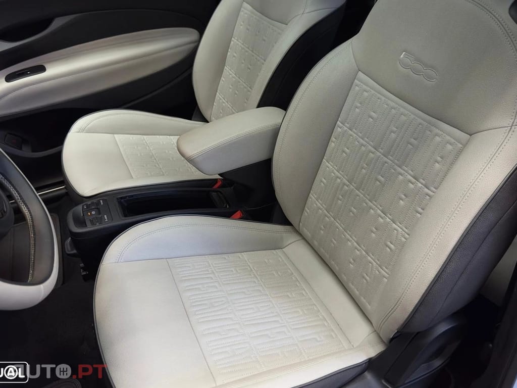Fiat 500e La Prima