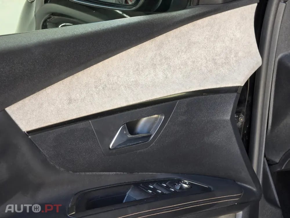 Peugeot 3008 1.6 Hybrid GT Pack e-EAT8