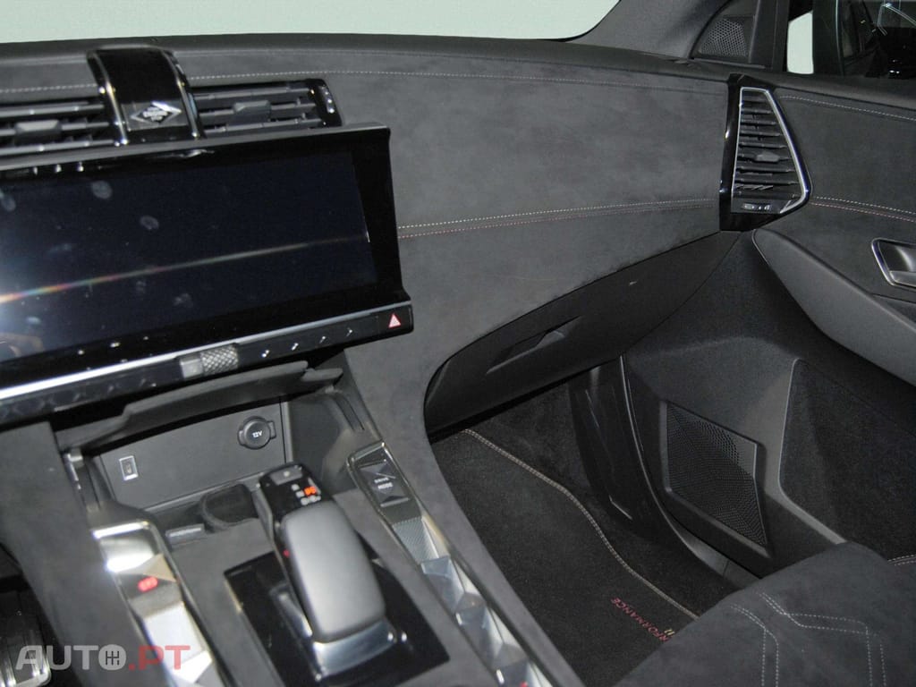 DS DS7 E-Tense Performance Line