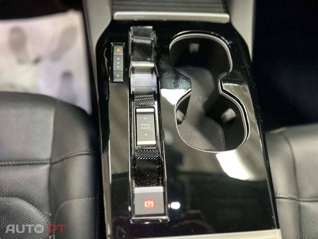 Citroen C5 X 1.6 Hybrid Shine Pack e-EAT8