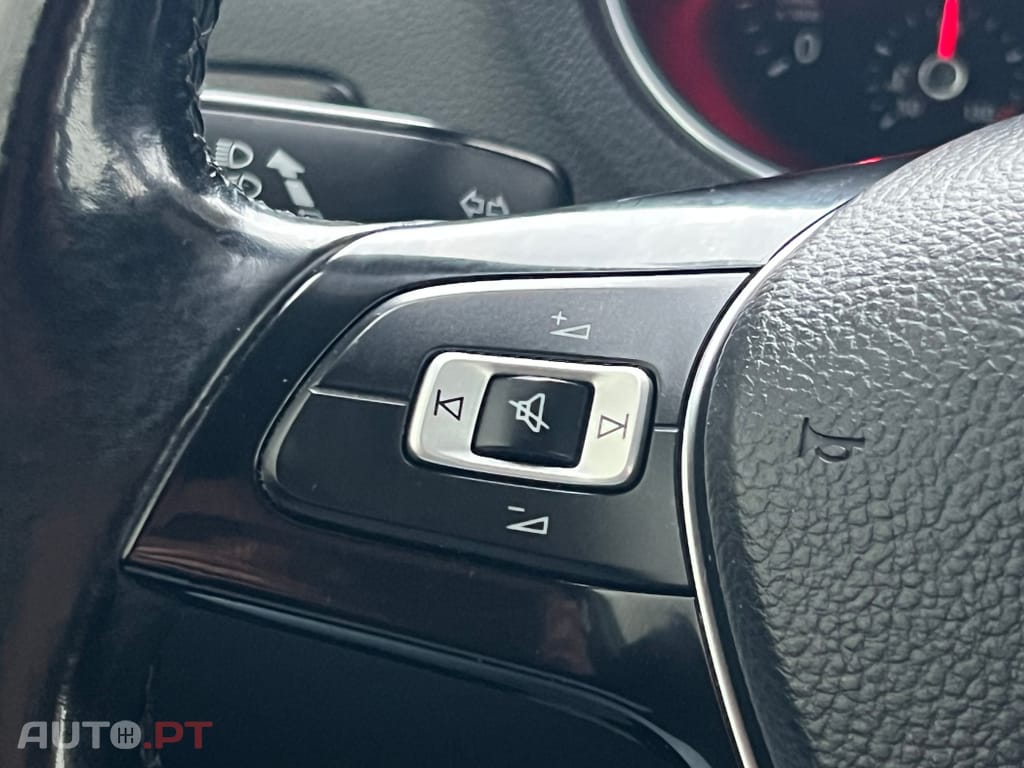 Volkswagen Polo 1.0 Confortline