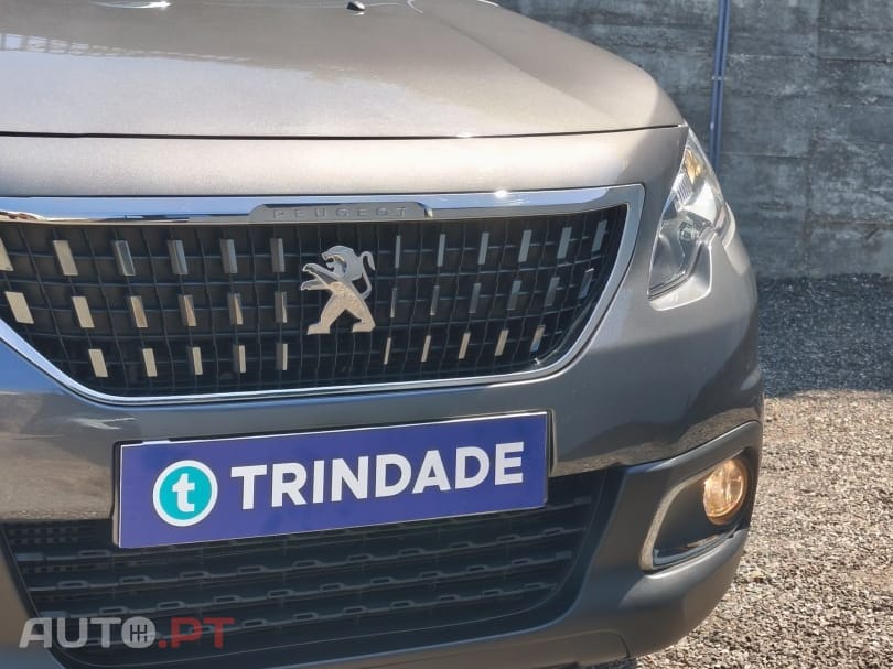 Peugeot 2008 1.2 PureTech Signature