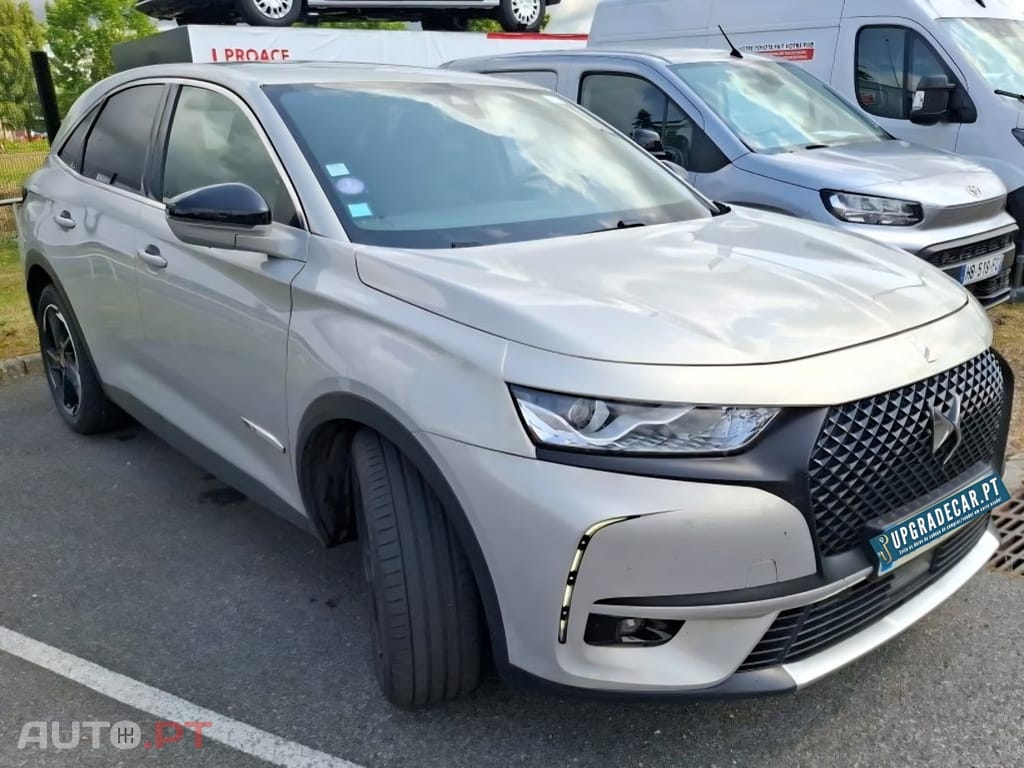 DS DS7 Crossback E-Tense Performance Line EAT8