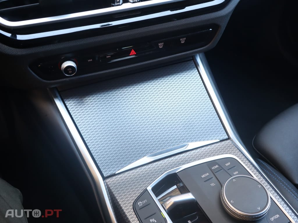 BMW 330 e Touring Pack M Auto