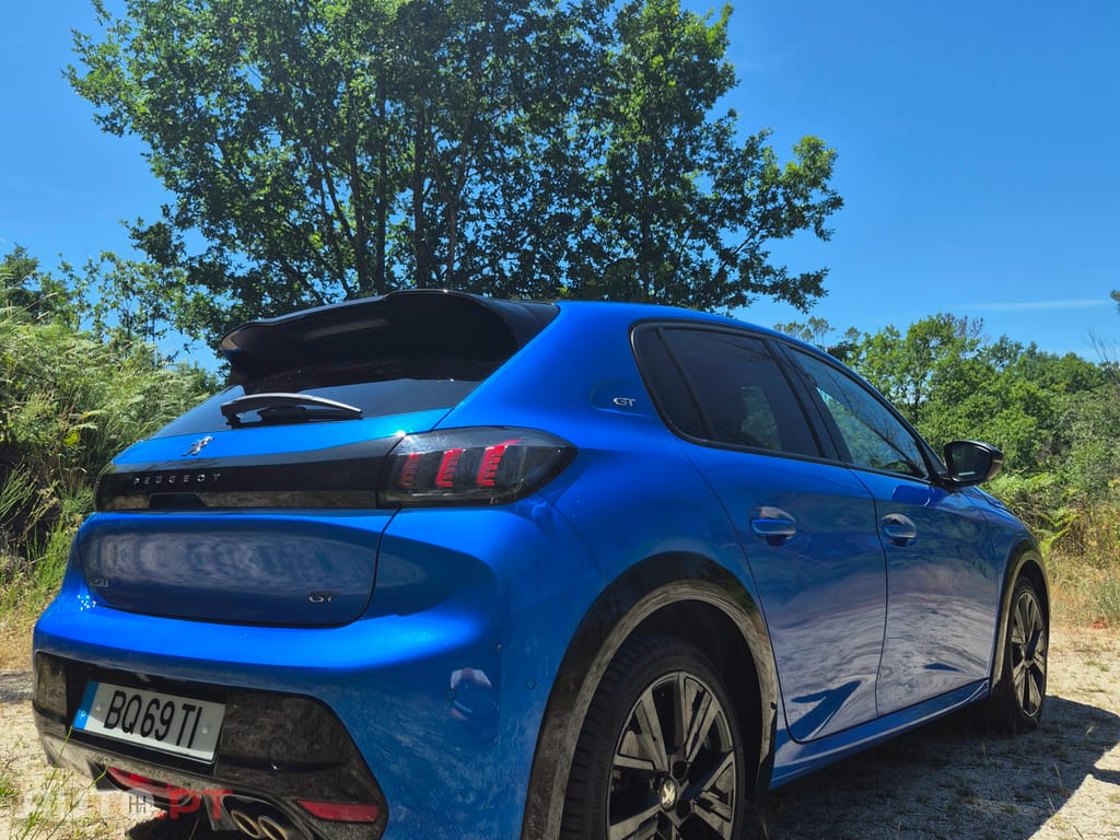 Peugeot 208 GT PACK EAT8